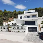 Oasis Vila
