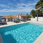 Oasis Vila Trogir