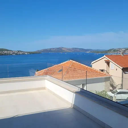 Oasis Τρογκίρ