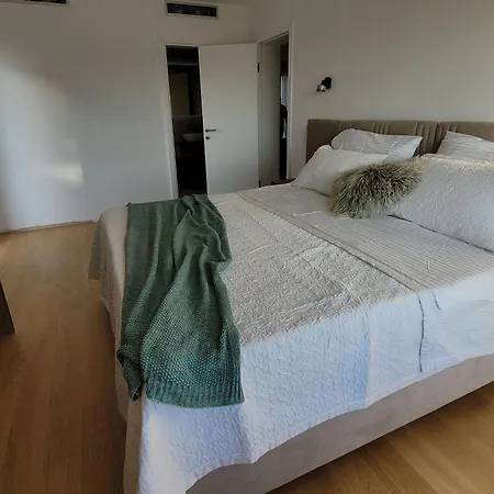 Oasis Τρογκίρ